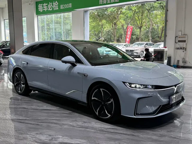 Voyah Auto VOYAH Zhuiguang 2023 4WD Flagship Edition — Фото автомобиля 4