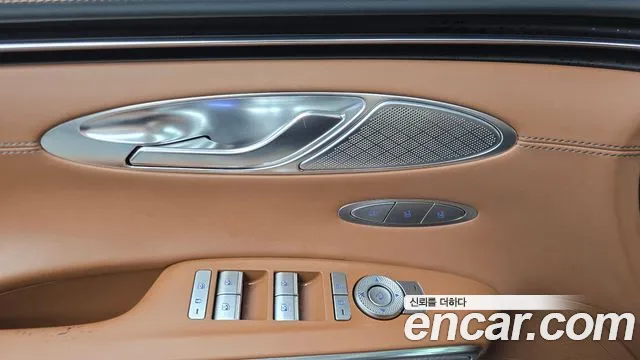 Genesis GV70 2.5T Бензин AWD — Фото автомобиля 25