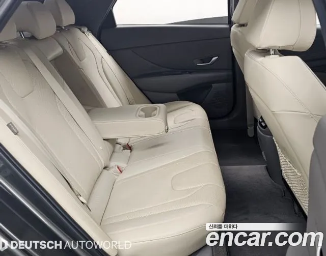 Hyundai Avante CN7 — Фото автомобиля 12