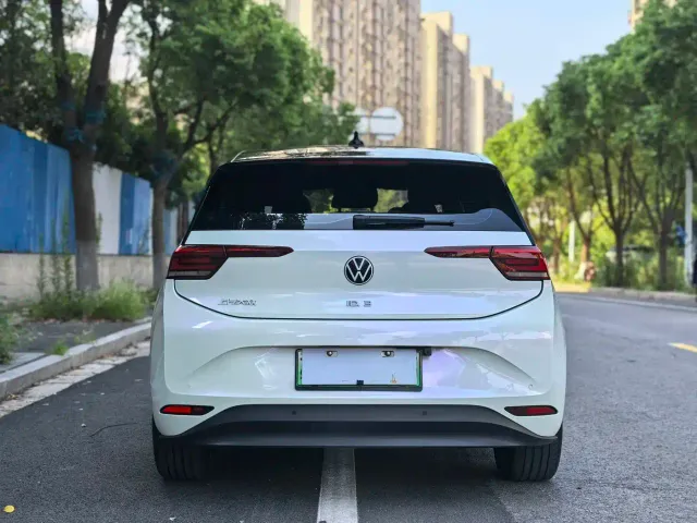 Volkswagen ID.3 — Фото автомобиля 7