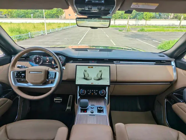 Land Rover Range Rover — Фото автомобиля 8