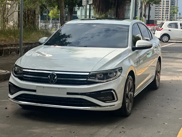 Volkswagen Bora — Фото автомобиля 3