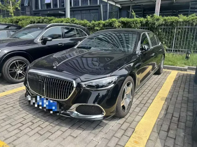 Фотография автомобиля — Mercedes-Benz Maybach S-Class