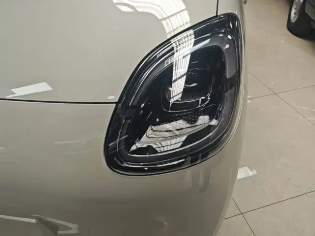 Wuling Hongguang Mini EV — Фото автомобиля 17