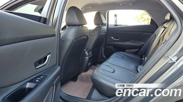 Hyundai Avante CN7 — Фото автомобиля 18