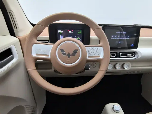 Wuling Hongguang Mini EV — Фото автомобиля 11