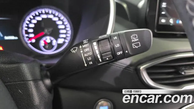 Hyundai Santafe — Фото автомобиля 28