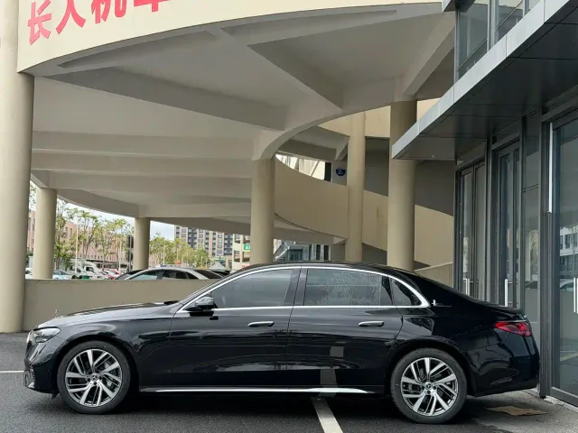 Mercedes-Benz E-Class — Фото автомобиля 14
