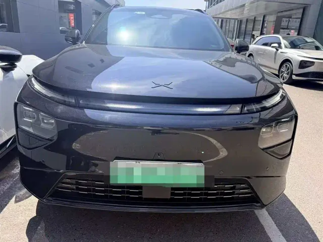 Xpeng G9 — Фото автомобиля 2