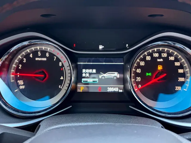 Chevrolet Orlando — Фото автомобиля 22