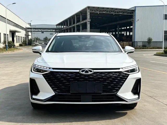 Chery Arrizo 8 — Фото автомобиля 4