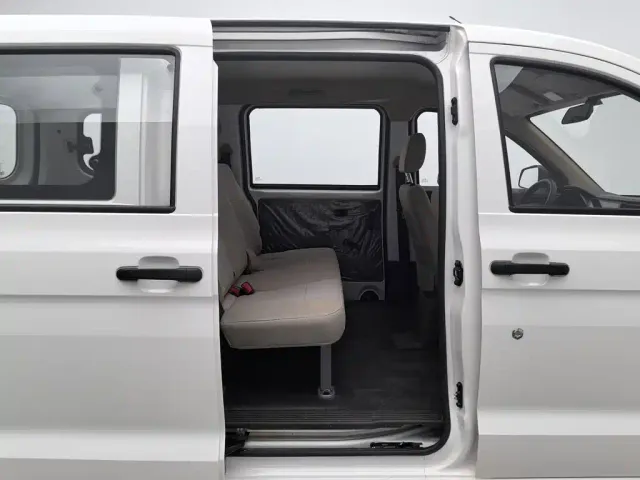 Wuling Hongguang V — Фото автомобиля 15