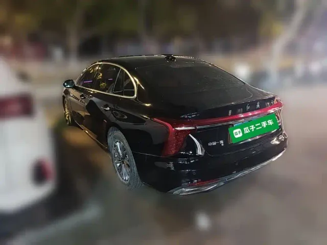 Hongqi H5 — Фото автомобиля 4