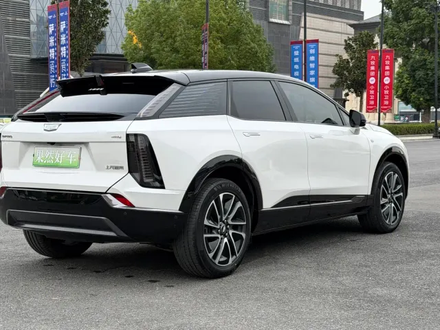 Cadillac Optiq — Фото автомобиля 5