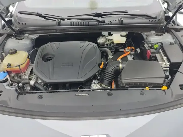 Geely Galaxy L6 — Фото автомобиля 10