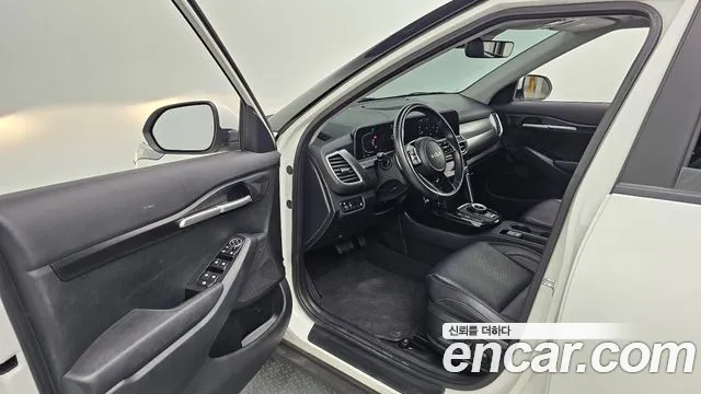 Kia Seltos Новый Seltos Бензин 2.0 2WD — Фото автомобиля 10