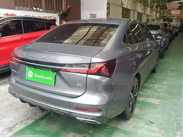 Roewe i5 — Фото автомобиля 6