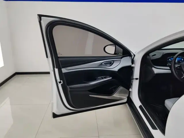 BYD Seal — Фото автомобиля 7