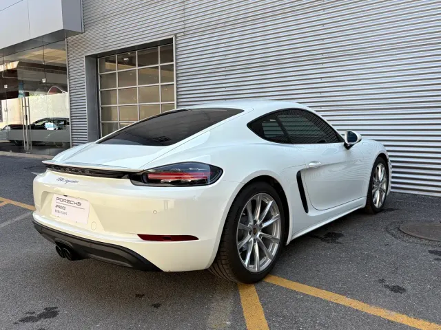 Porsche 718 — Фото автомобиля 4