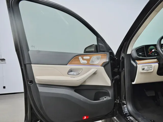 Mercedes-Benz GLE-Class — Фото автомобиля 18