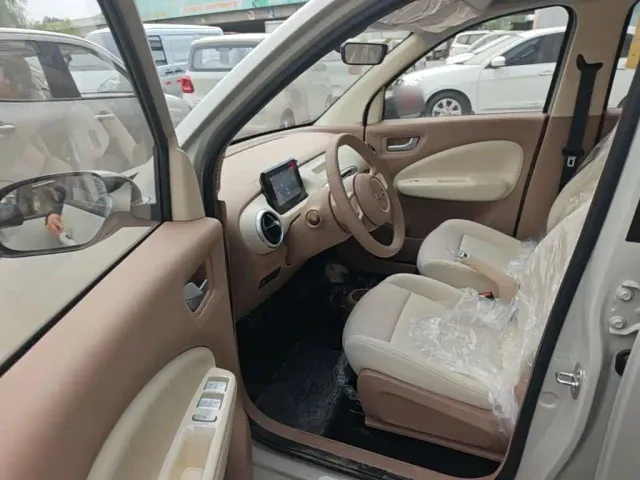 Wuling Hongguang Mini EV — Фото автомобиля 15