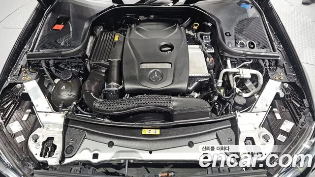 Mercedes-Benz E-Class — Фото автомобиля 6