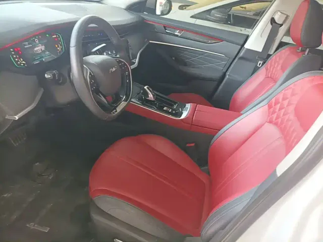 Dongfeng Yixuan MAX — Фото автомобиля 10