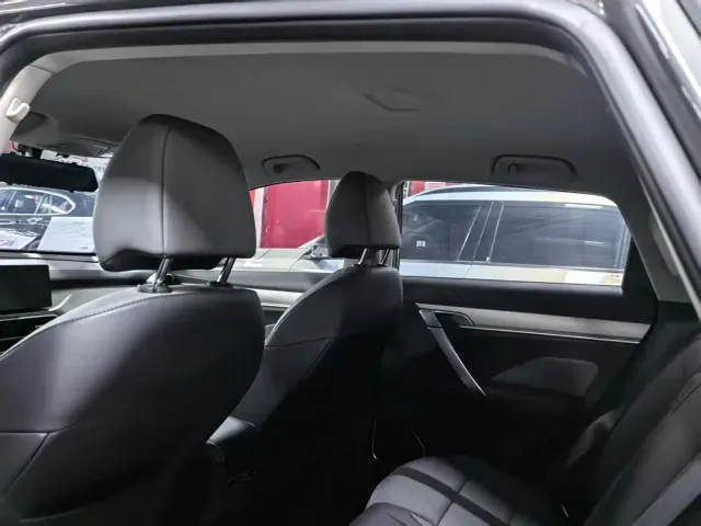 Geely Binyue — Фото автомобиля 12