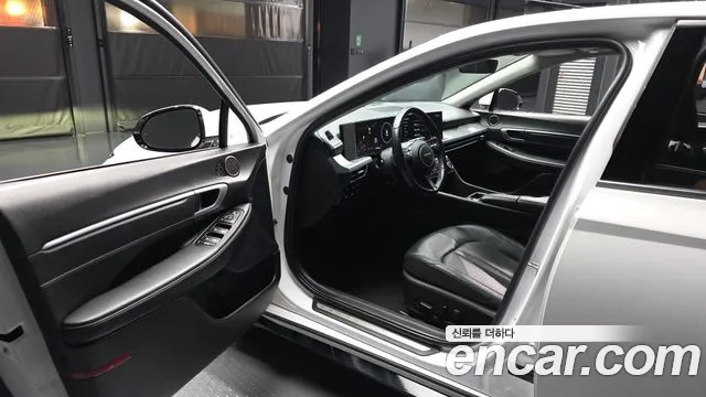 Hyundai Sonata — Фото автомобиля 10