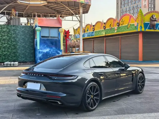 Porsche Panamera — Фото автомобиля 4