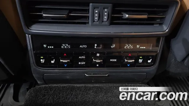 Lexus LX 4th Gen — Фото автомобиля 17