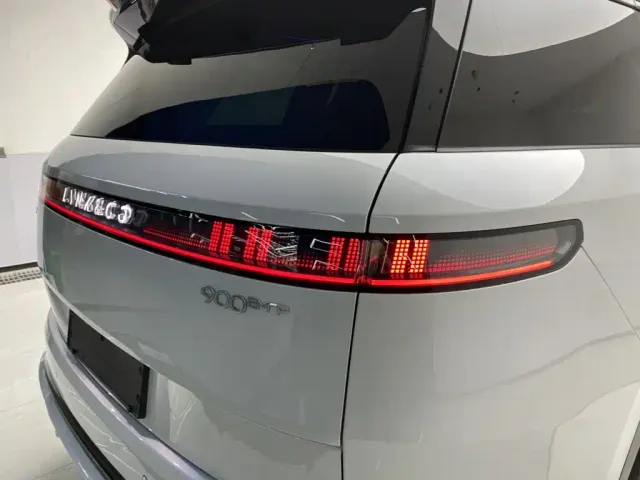 Lynk & Co 900 — Фото автомобиля 10