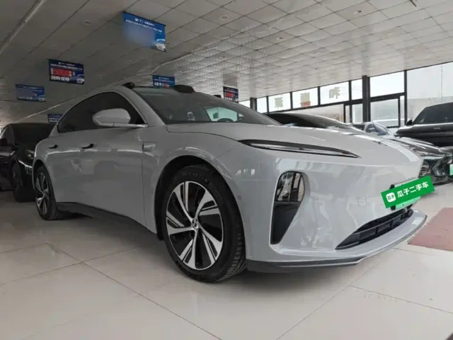 Nio ET5 — Фото автомобиля 3