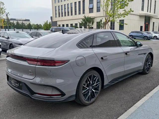 BYD Han — Фото автомобиля 4