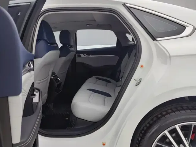 Geely Xingrui — Фото автомобиля 11