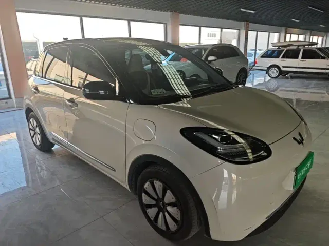 Wuling Bingo — Фото автомобиля 3