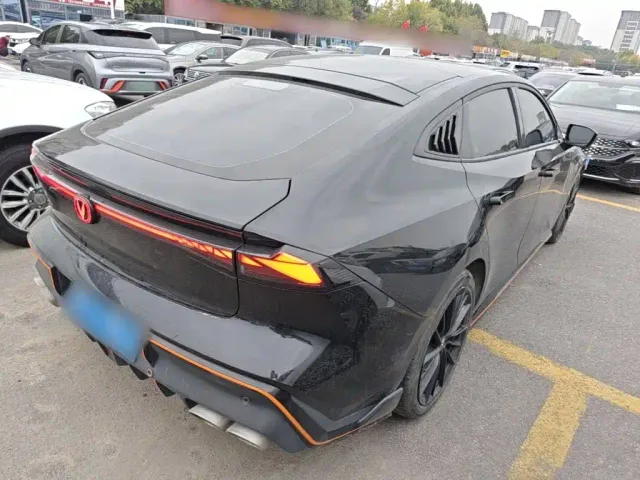 Changan UNI-V — Фото автомобиля 6