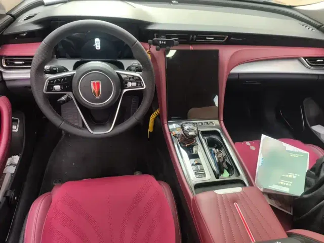 Hongqi H5 — Фото автомобиля 10