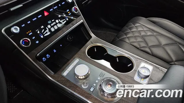 Genesis GV80 — Фото автомобиля 9