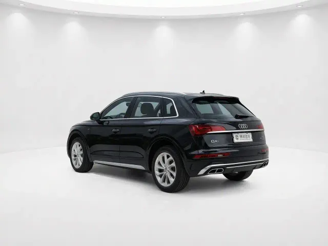 Audi Q5L — Фото автомобиля 7