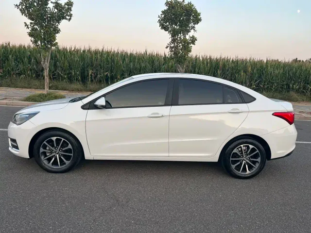Chery Arrizo 5 2021 PRO 1.5L CVT Youth Edition — Фото автомобиля 12