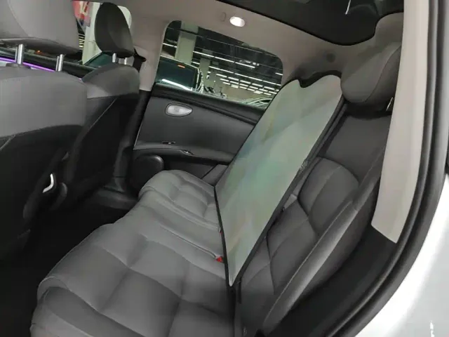 IM Motors LS6 — Фото автомобиля 16