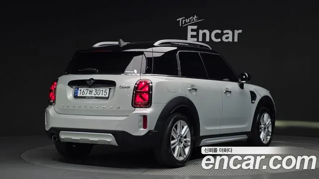 Фотография автомобиля — Mini Countryman