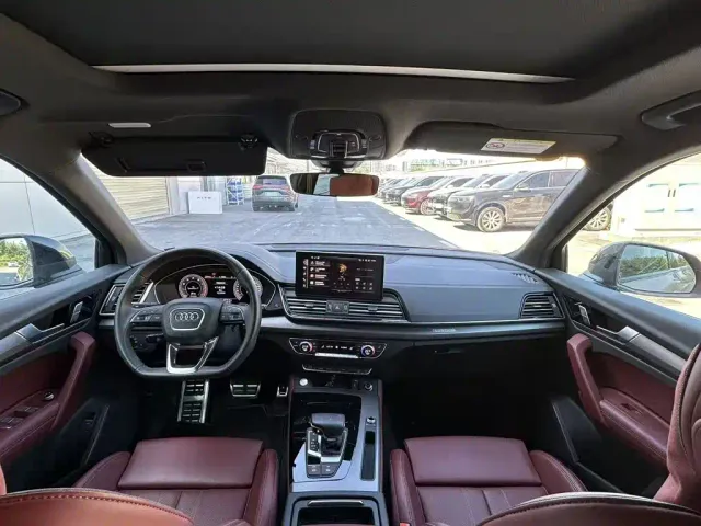 Audi Q5L — Фото автомобиля 12
