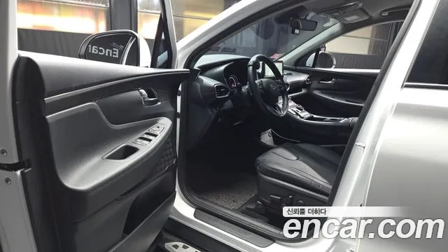 Hyundai Santafe — Фото автомобиля 10