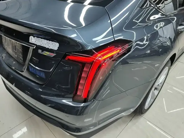 Cadillac CT5 — Фото автомобиля 7