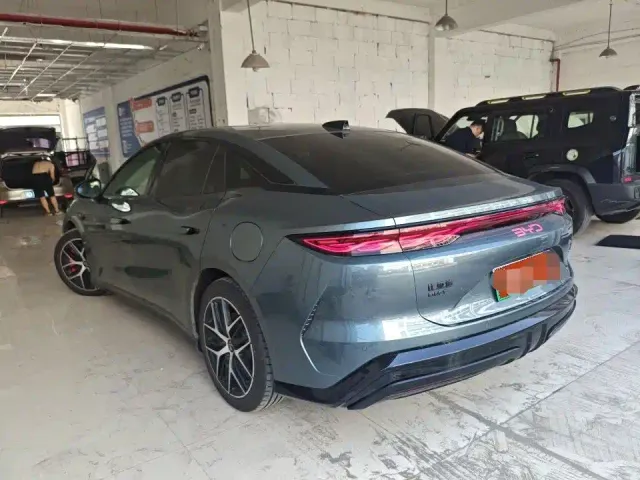 BYD Han L — Фото автомобиля 4