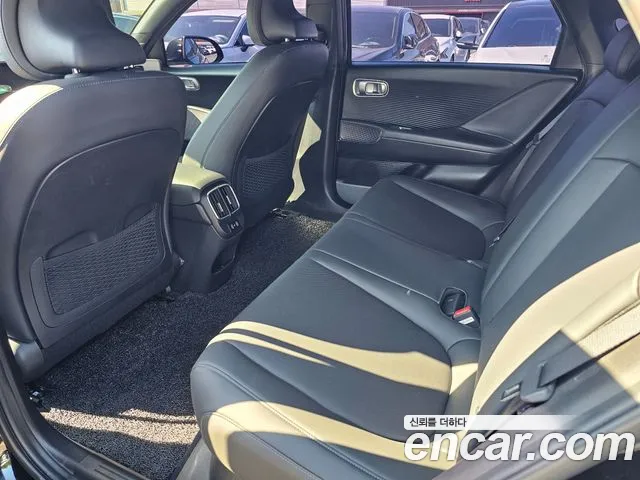 Hyundai Ioniq 6 — Фото автомобиля 11