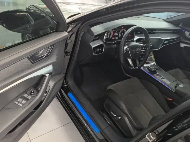 Audi A6L — Фото автомобиля 15