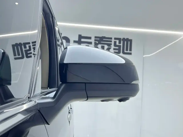 Toyota Vellfire — Фото автомобиля 9